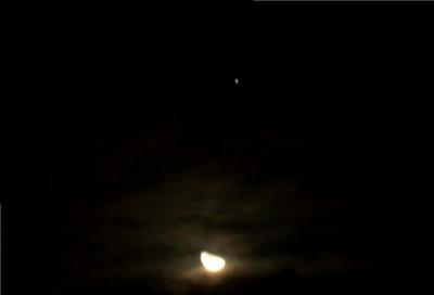Koniunkcja Księżyca i Jowisza